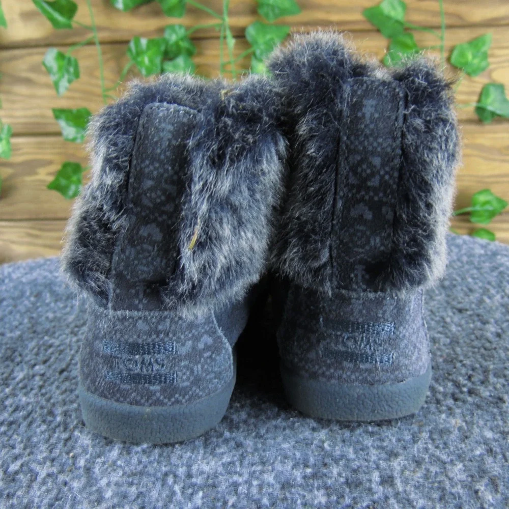 Toms‎ Toddler 7 Gray Faux Suede Faux Fur Lined Ankle Boots Warm Cozy Winter Shoe